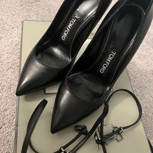 Tom ford lock pump sz 36